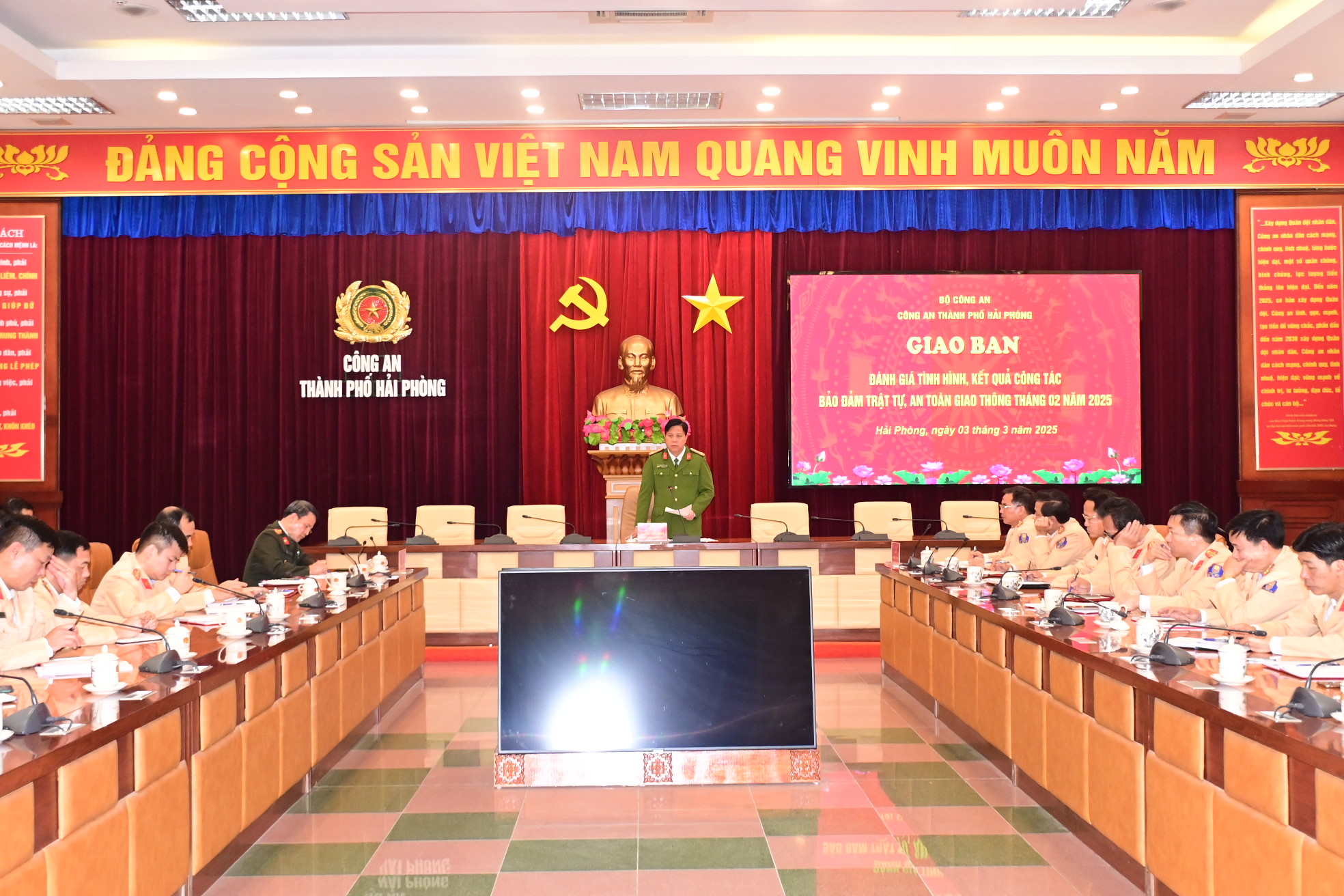 Tăng cường các biện pháp công tác bảo đảm TTATGT trong thực hiện đề án số 25 của Đảng uỷ CATW